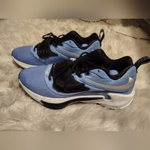 Nike Zoom sneakers
